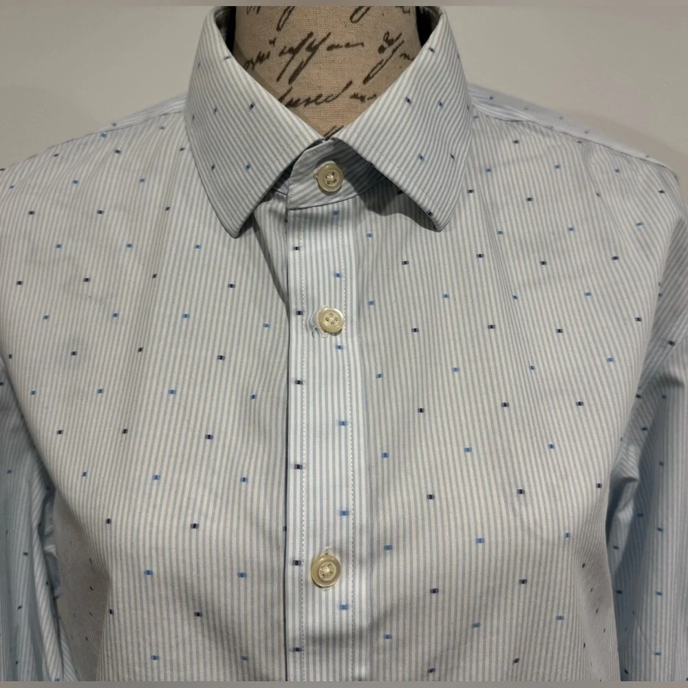 Banana Republic Slim Fit Button Up Shirt Men's Large White Blue Stripe Dots